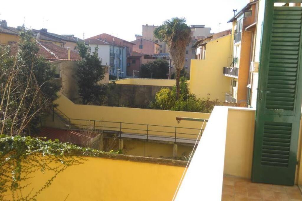 A Due Passi Dal Treno Apartamento Pisa Exterior foto