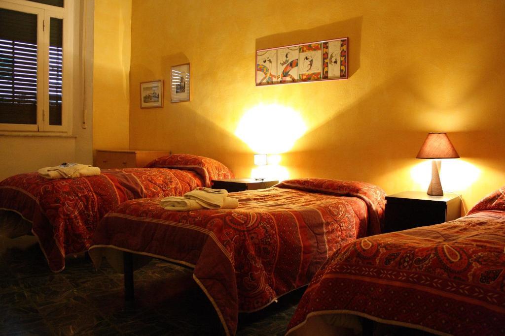 A Due Passi Dal Treno Apartamento Pisa Exterior foto